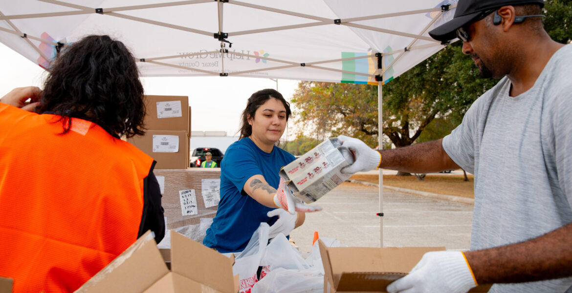 United Way, SA Food Bank and JBSA-Lackland Hosting Food Distributions for Military Families This Friday - United Way of San Antonio and Bexar County