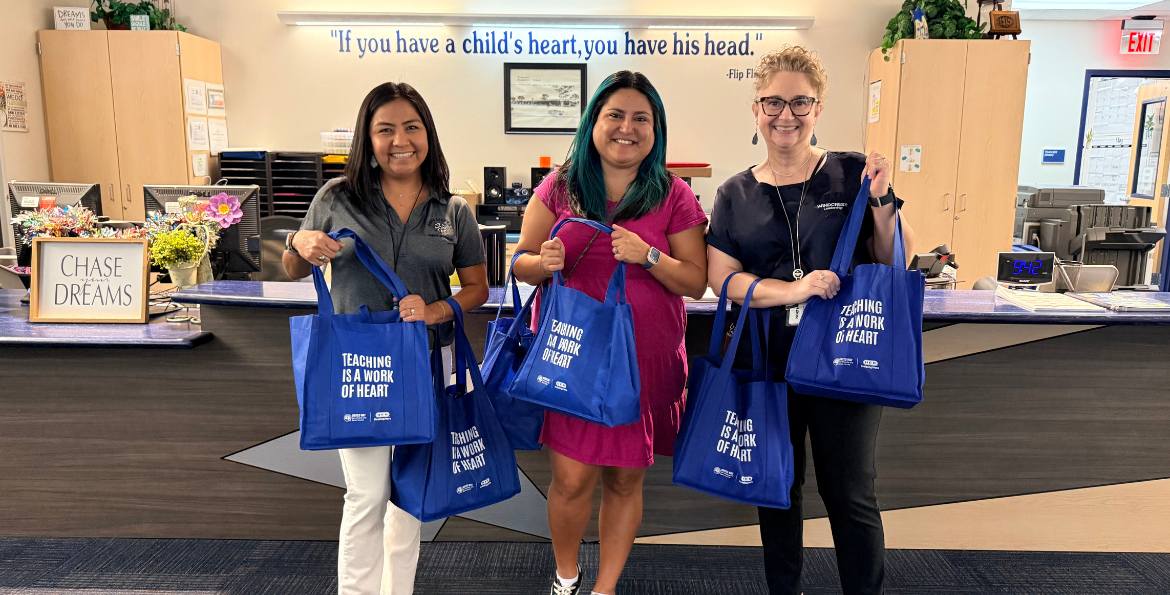 United Way’s 2026 Write Start Project Gives Out $37,000 in School Supplies to NEISD Teacher - United Way of San Antonio and Bexar County